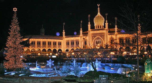 giardini di tivoli a copenaghen