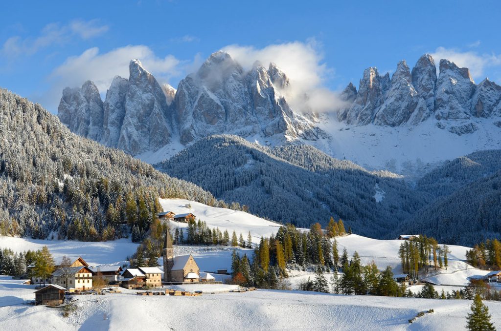 santa-maddalena-val-di-funes2