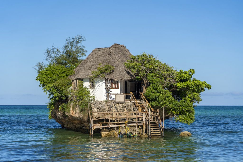 the rock restaurant a Zanzibar