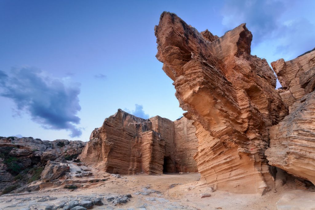 grotte-di-tufo-favignana