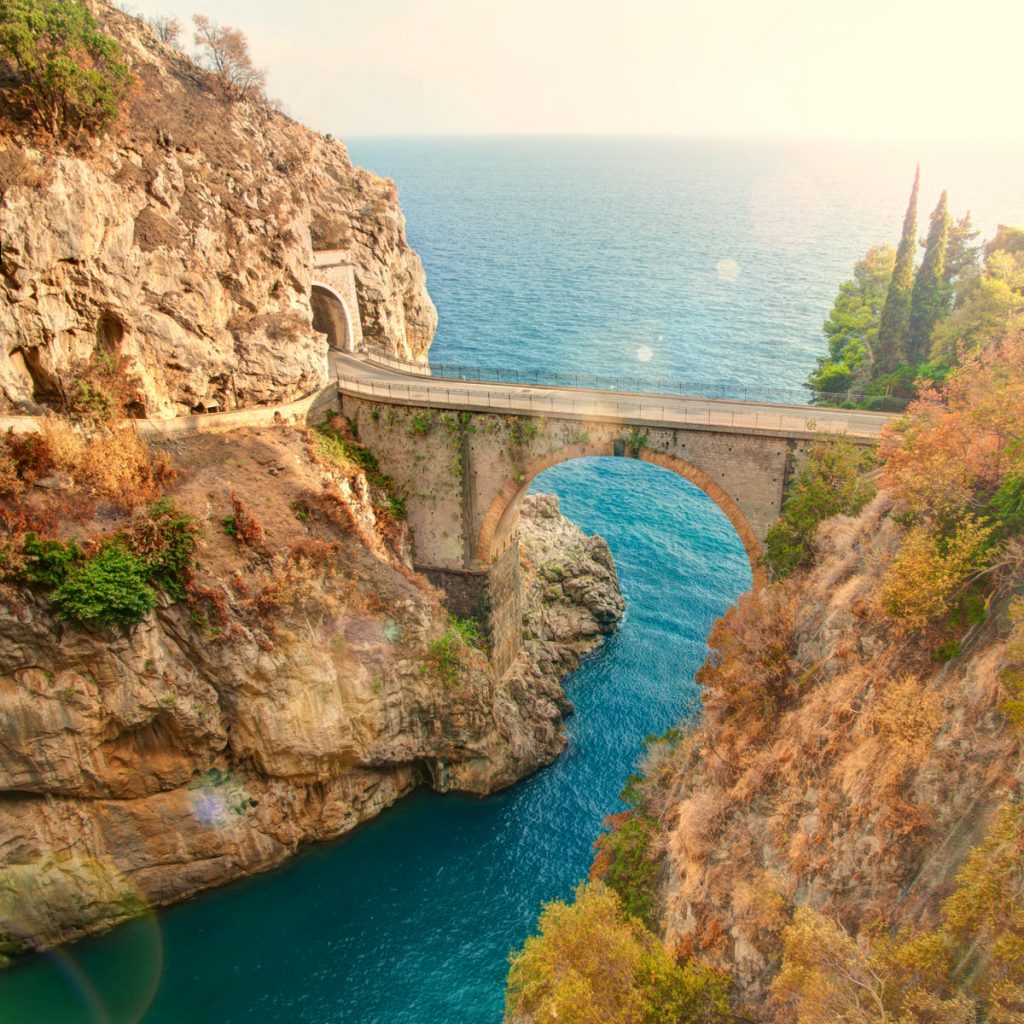 Il Fiordo di Furore e la sua piccola spiaggia nascosta: ecco come arrivare