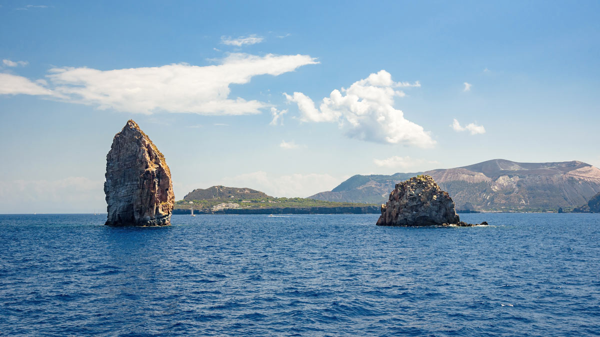 faraglioni isole eolie