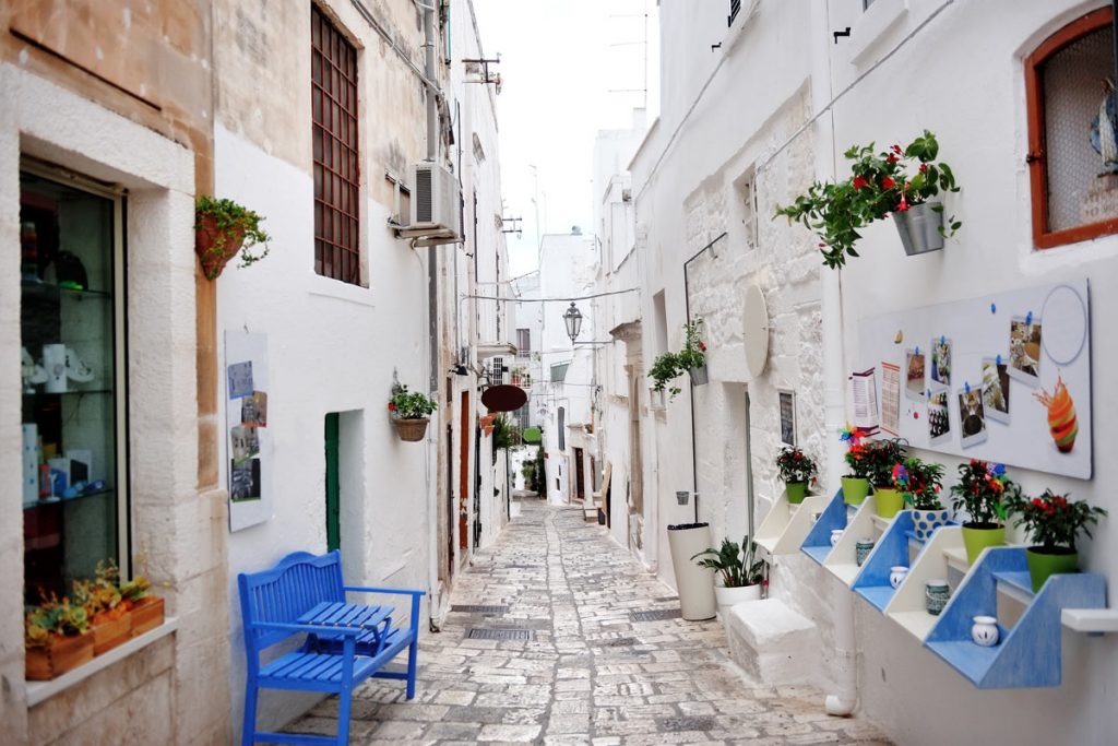 Ostuni cosa vedere e fare nella famosa Città Bianca
