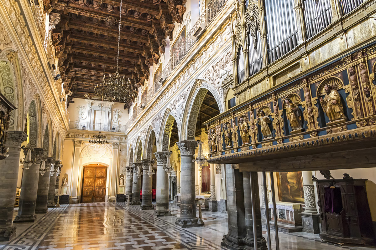 interno duomo di enna