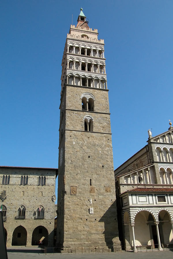 campanile pistoia