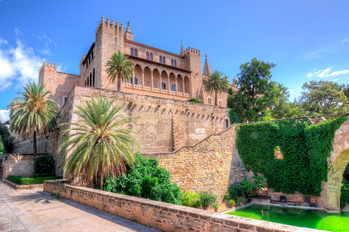 la almudaina a palma di maiorca