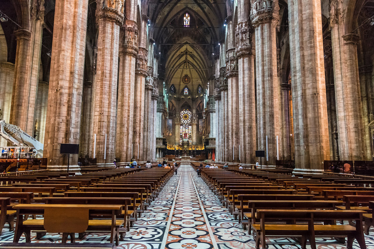 interno del duomo di milano