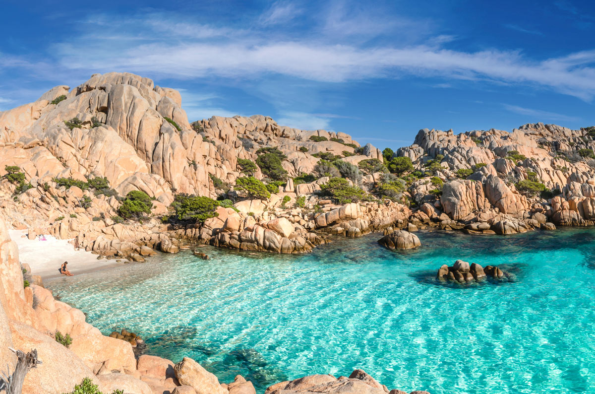 spiaggia sull'isola di Caprera