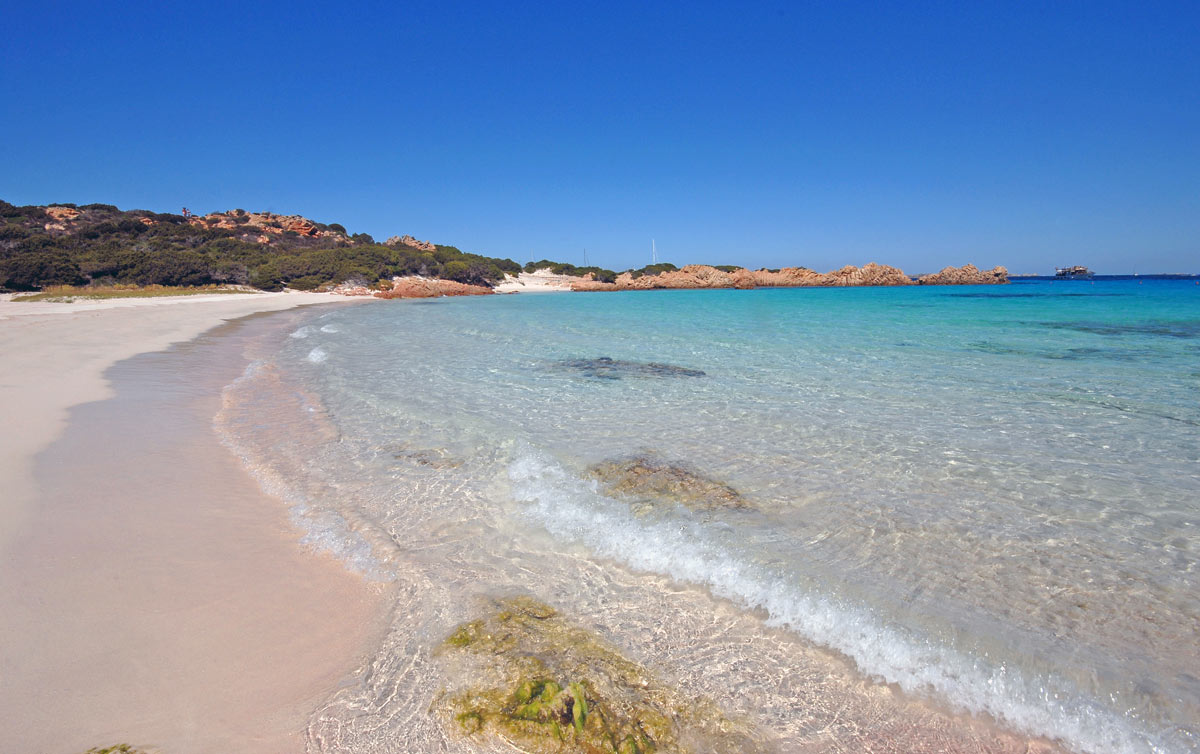 Spiaggia Rosa, Isola di Budelli