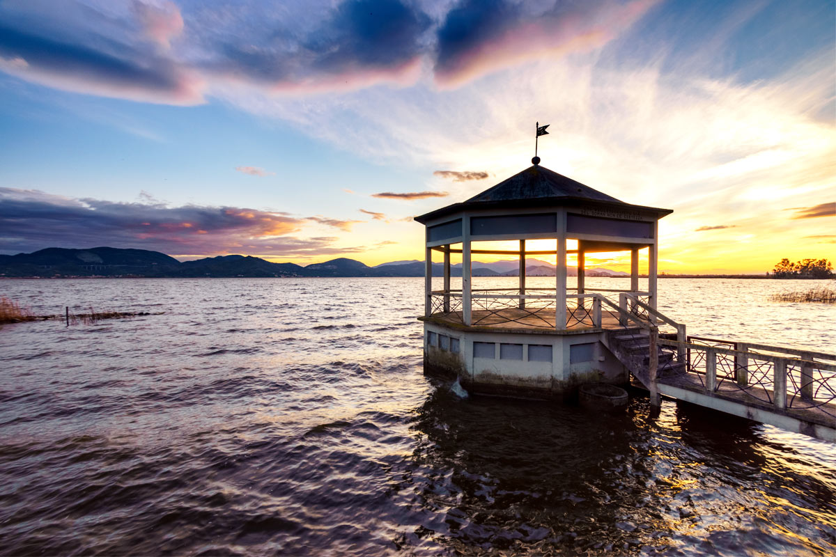 lago di massaciuccoli torre di puccini
