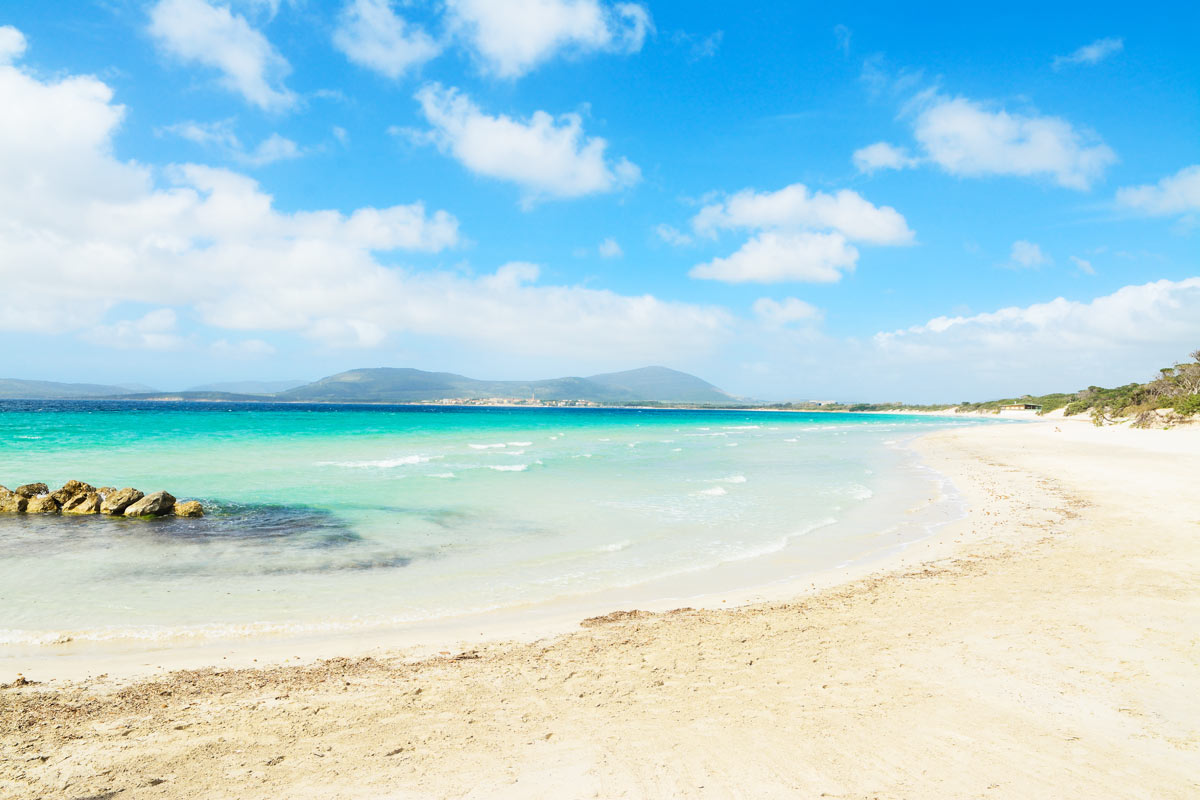 spiaggia di maria pia in Sardegna