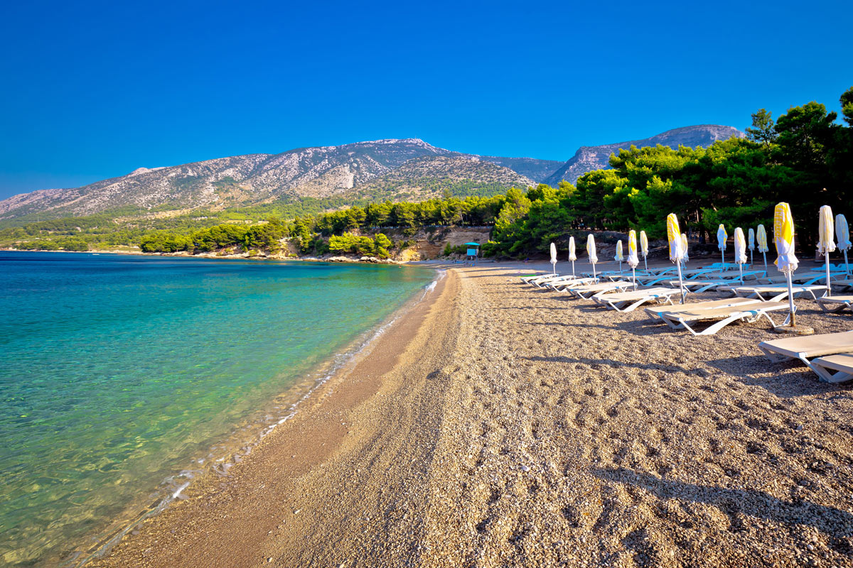 spiaggia di zlatni rat in Croazia