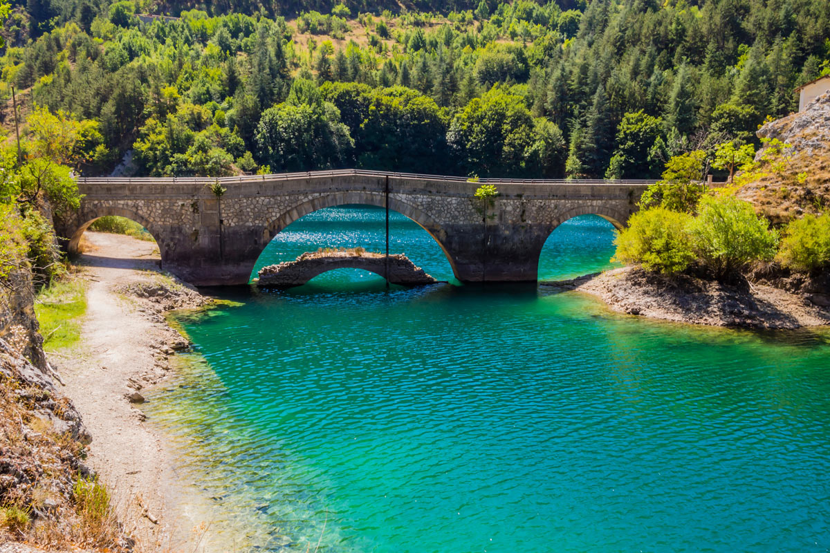 lago di san domenico in Abruzzo