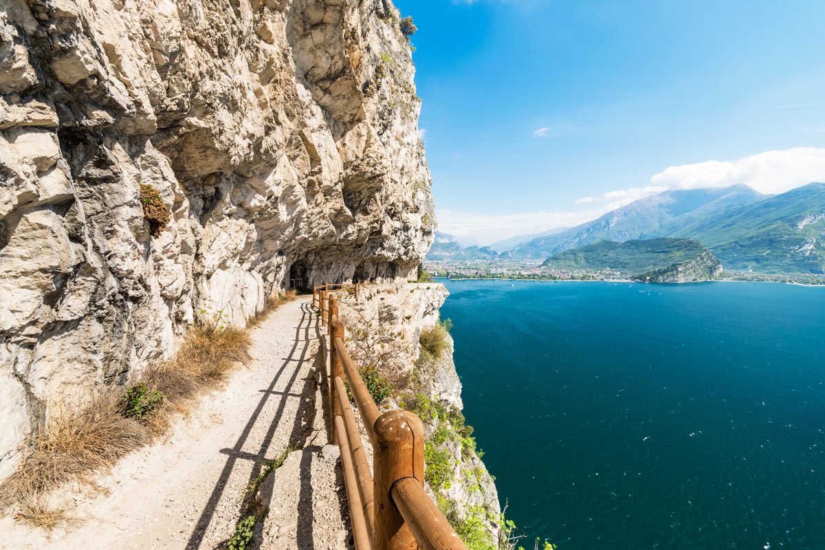 sentiero del ponale al lago di Garda