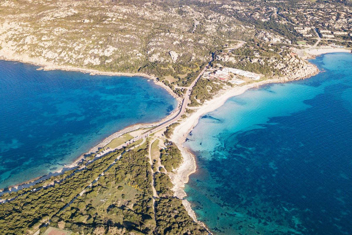 spiaggia dei due mari in Sardegna