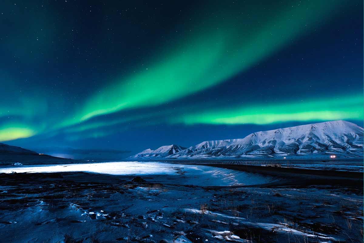 aurora boreale alle isole svalbard