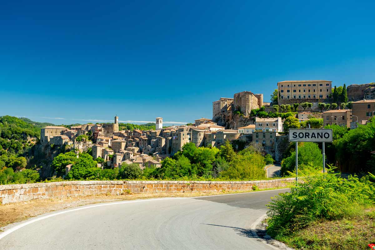 borgo di Sorano in Toscana