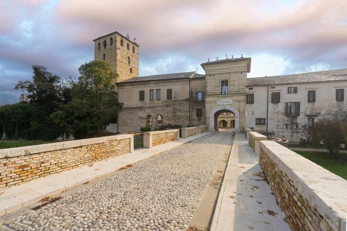 borgo di Portobuffolè in Veneto