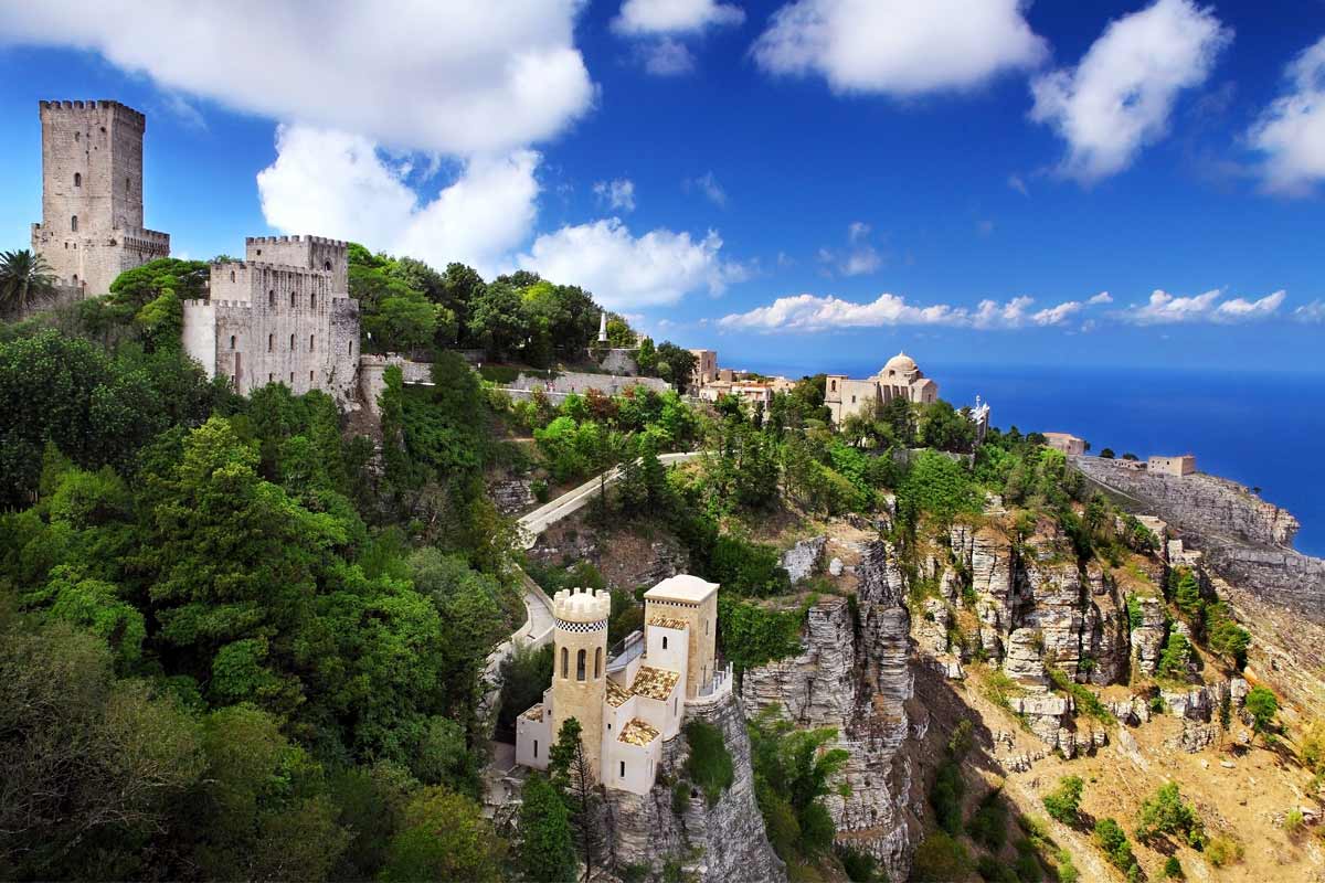 borgo di Erice in Sicilia