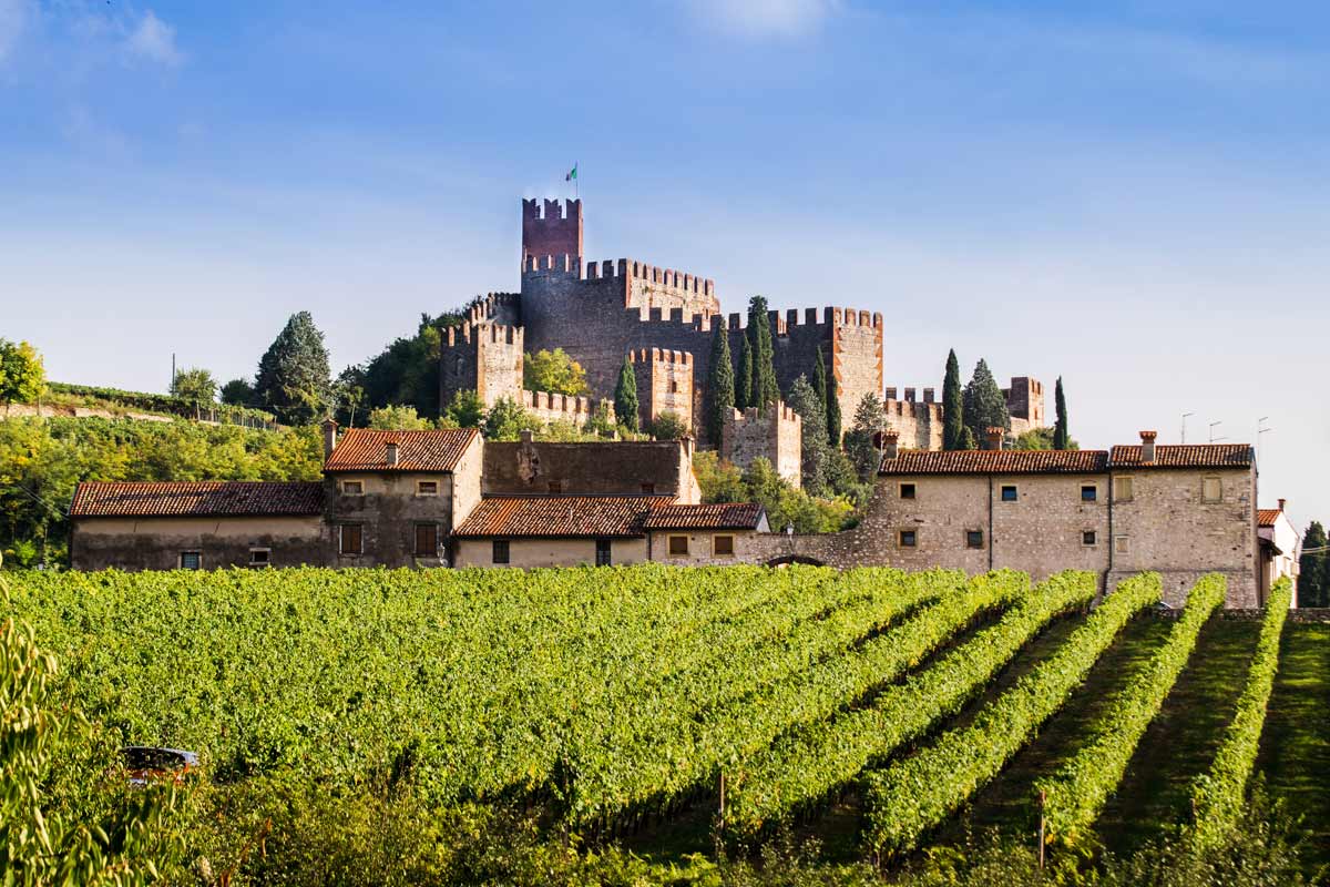 borgo e castello di Soave in Veneto