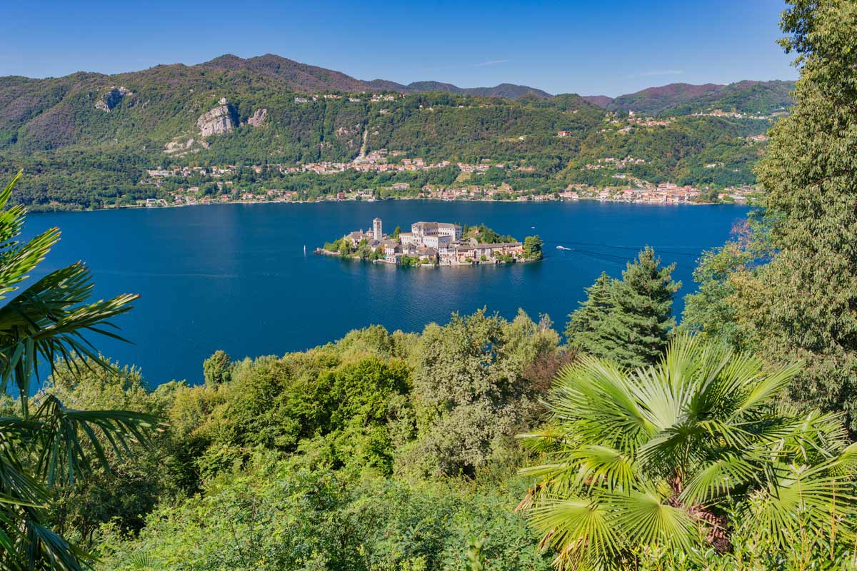 lago d'Orta visto dal Sacro Monte