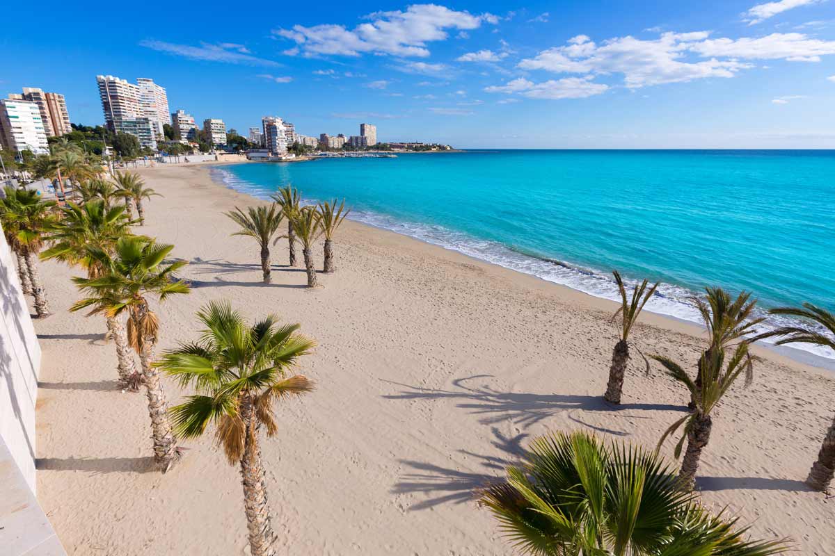 spiaggia ad Alicante, Spagna