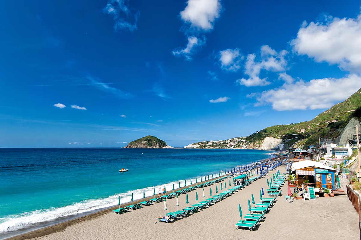 spiaggia dei Maronti a Ischia