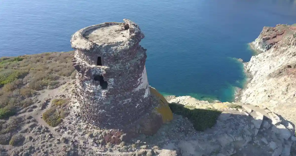 Torre dello Zenobito sull'isola di Capraia