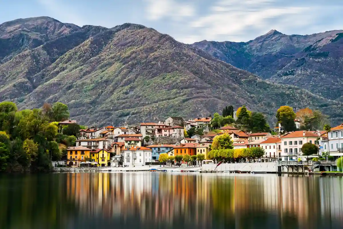 borgo e lago di Mergozzo