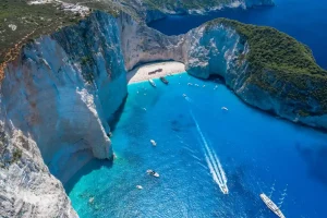 vista aerea delle spiaggia del relitto a Zante